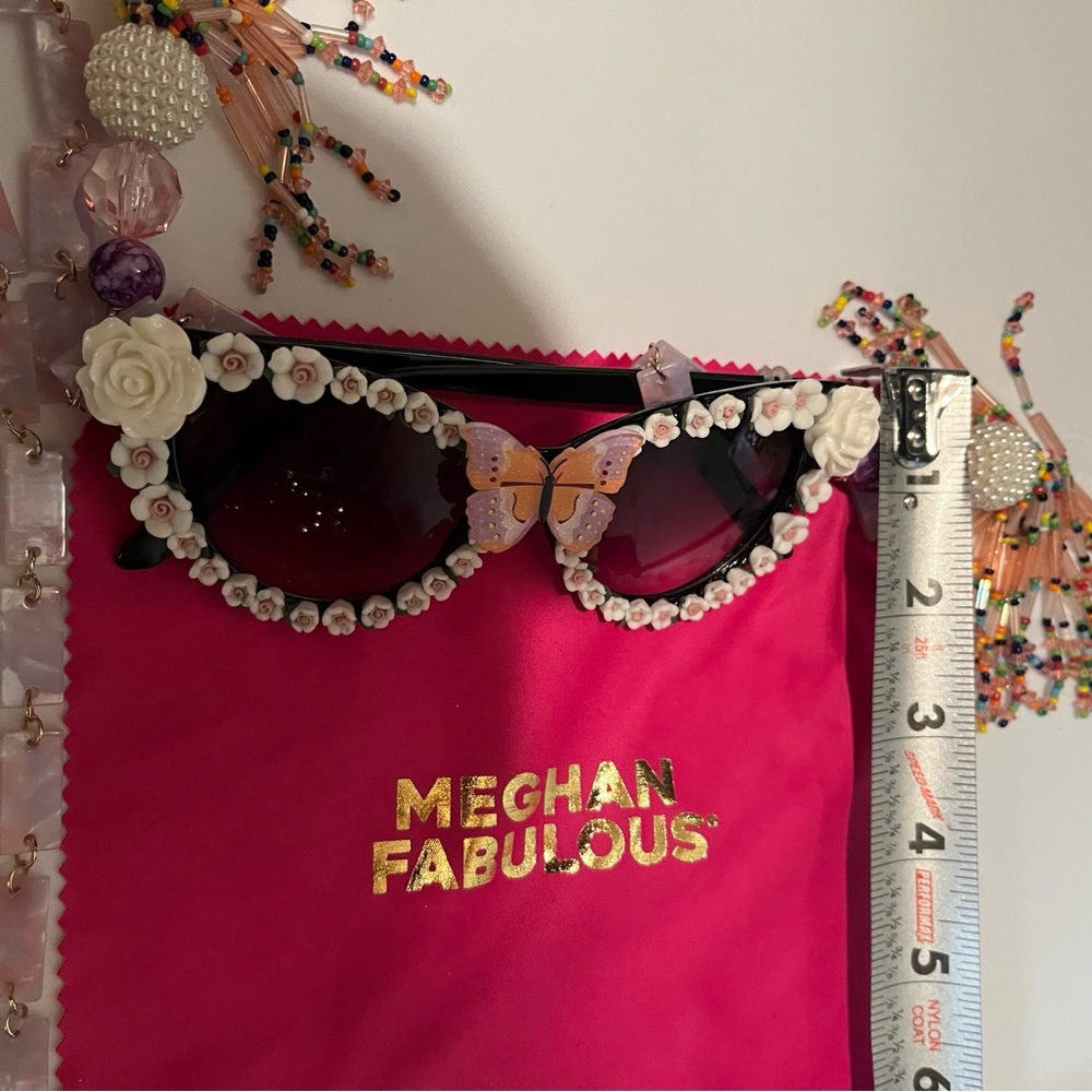 Meghan Fabulous Butterfly FUNGLASSES with Colorful Beaded Tassels - Picture 10 of 10